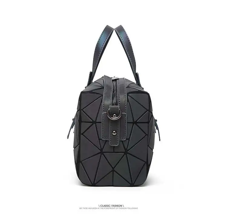 Bolsa feminina Boston, bolsas femininas com lantejoulas a laser, bolsa geométrica luminosa, bolsa transversal para usar no ombro, modelo 2024.
bolsa feminina Boston Handbags for girls women Laser sequins Luminous geometric bag over shoulder crossbody bags for women 2024 - Imagem 16