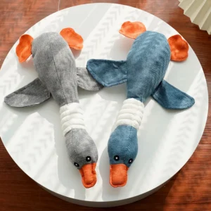 Brinquedo para Pets em Formato de Ganso com Som, Resistente à Mordida, para Limpeza e Desgaste dos Dentes (Cães e Gatos)
Pet Toys Geese Sound Bite Resistant Teeth Grinding Teeth Cleaning Dog Cat Pet Supplies